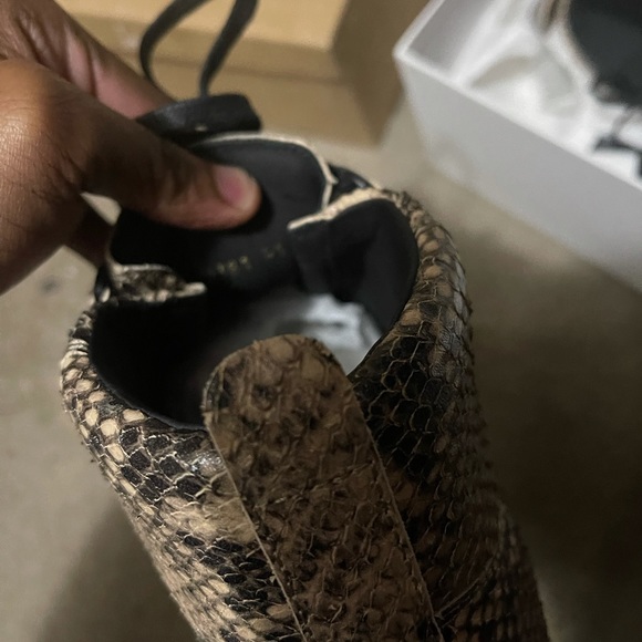 Brand new balenciaga arena python size 8 US 41 EU but this fit big so - Picture 4 of 9